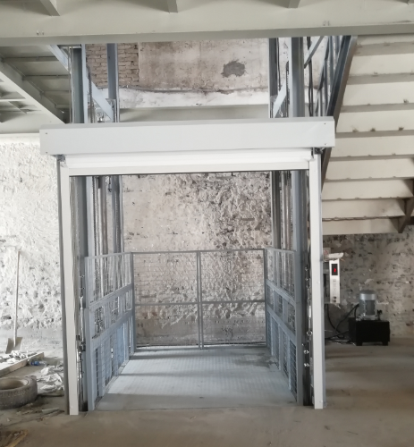 導(dǎo)軌式升降貨梯相比電動(dòng)葫蘆（貨運(yùn)電梯）的安全優(yōu)勢(shì)有哪些？